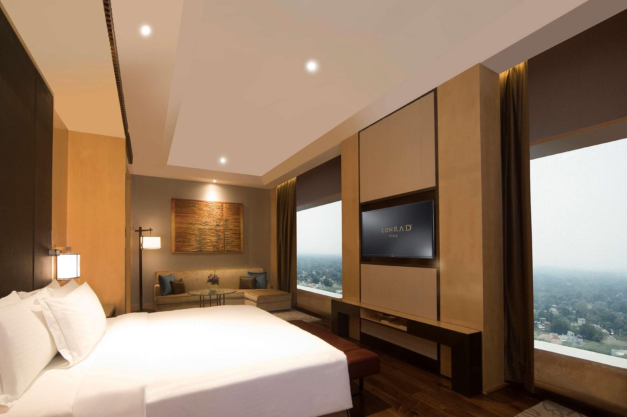 Conrad Pune Exterior foto